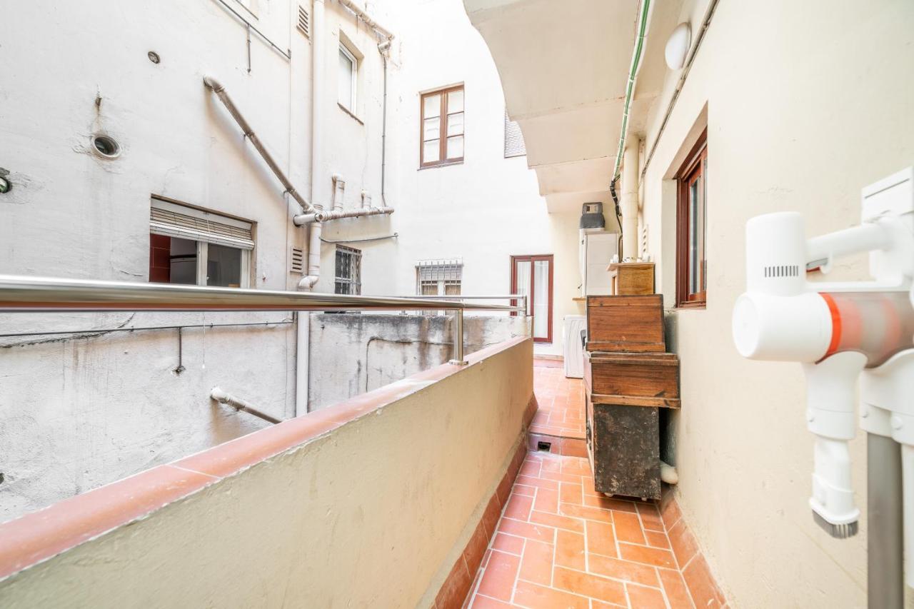 Granvia732 Apartment Barcelona Exterior photo